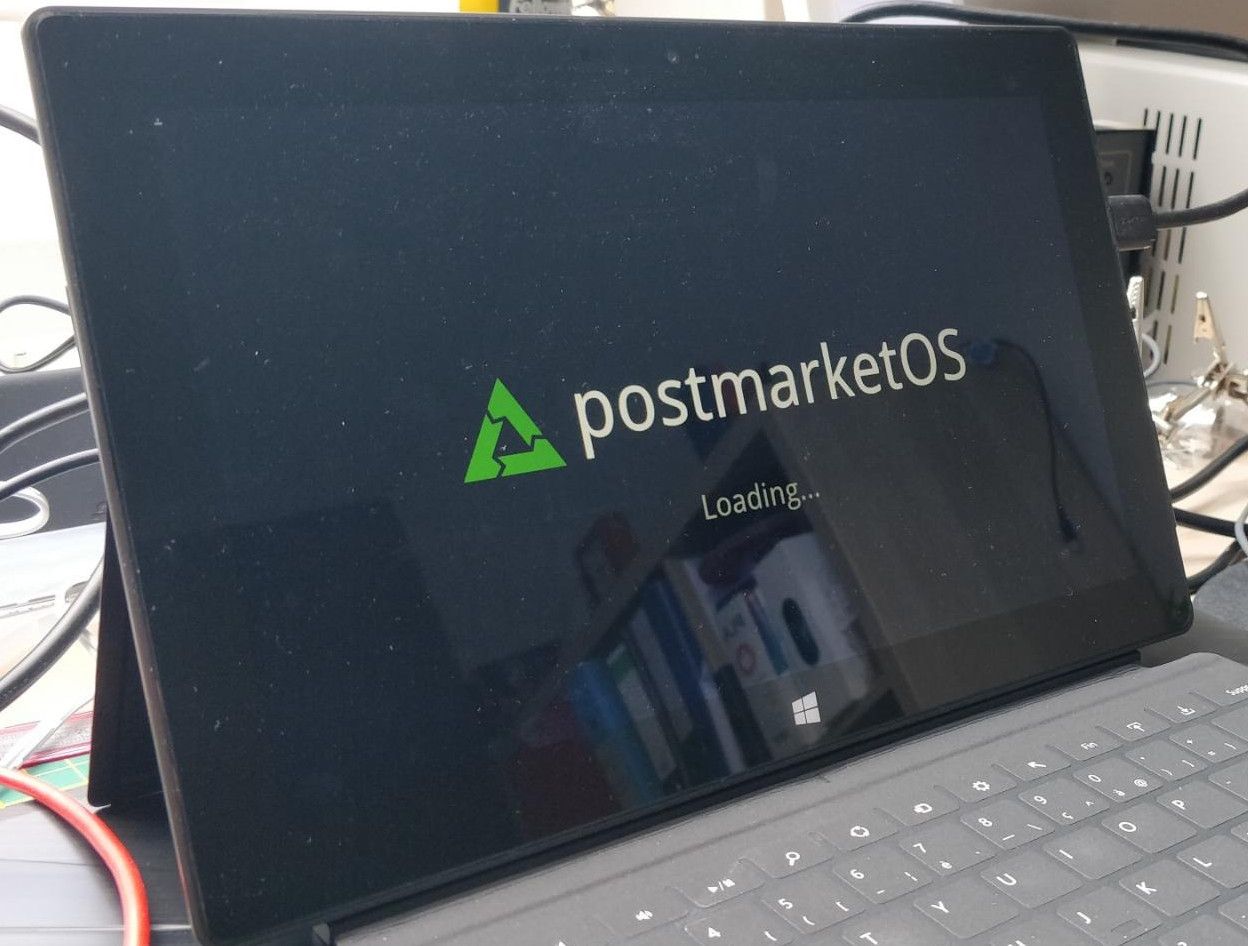 postmarketOS splash screen on Surface RT